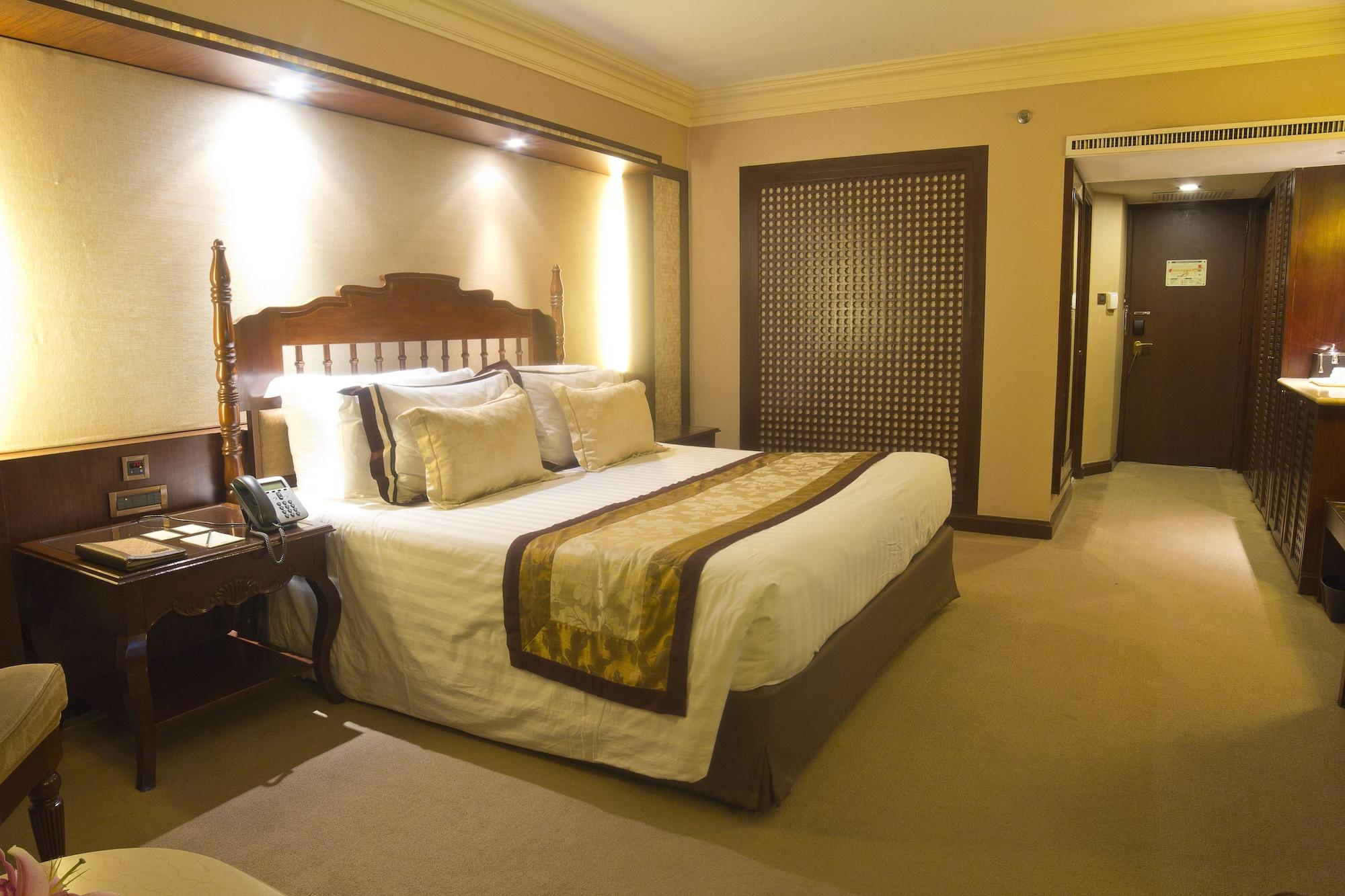 The Manila Hotel Exterior foto A room at the hotel