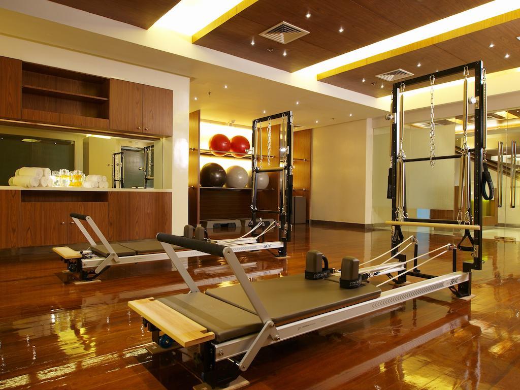 The Manila Hotel Exterior foto Pilates studio